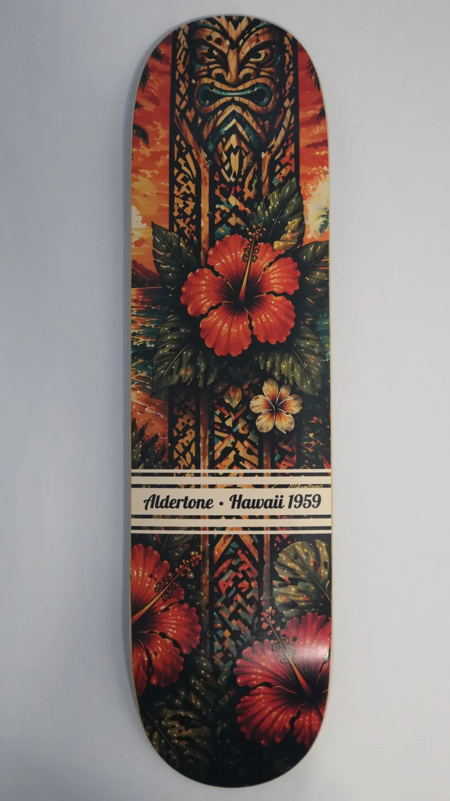 Aldertone Hawaii 1959 skateboard deck.